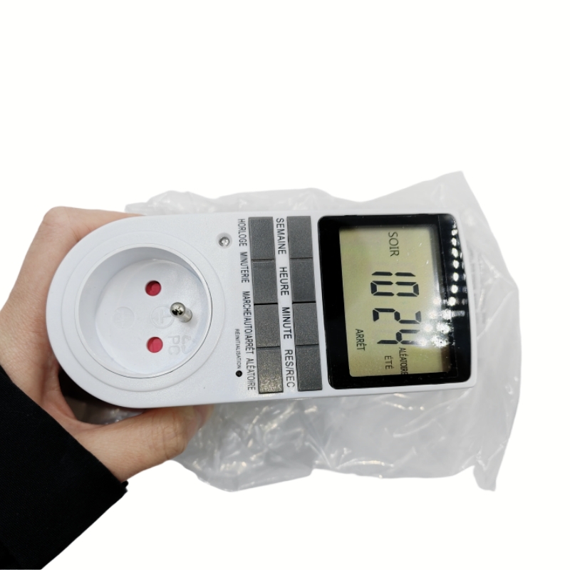 Timer Dual Outlet - منفذ مقبس مؤقت قابل للبرمجة لمدة